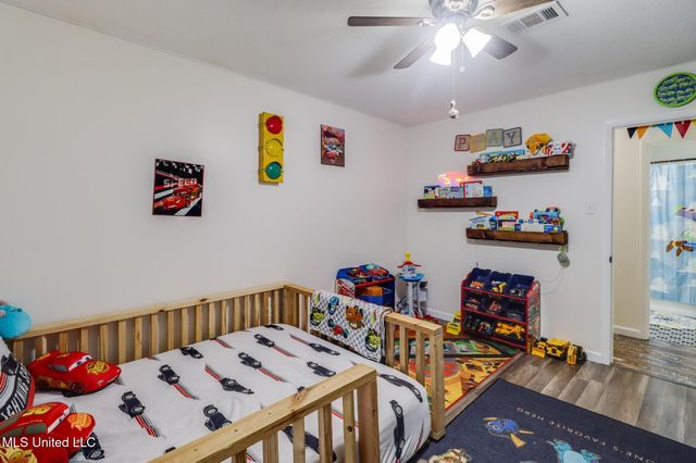 730 Holly Hills Drive, Biloxi, MS 39532