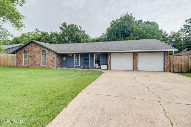 730 Holly Hills Drive, Biloxi, MS 39532