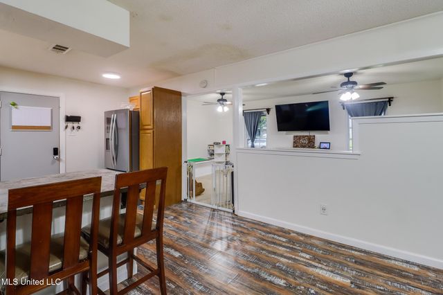 730 Holly Hills Drive, Biloxi, MS 39532