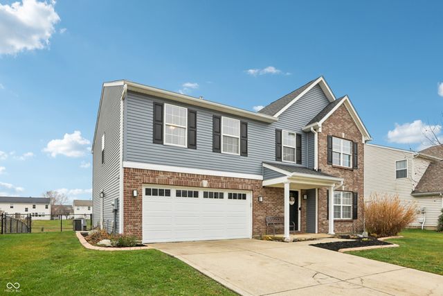 2277 S Briarwood Drive, New Palestine, IN 46163