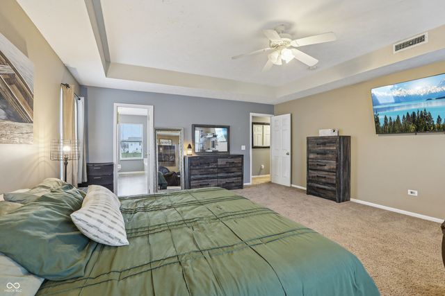 2277 S Briarwood Drive, New Palestine, IN 46163