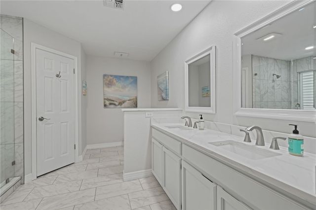 2110 Dorsey St, Corpus Christi, TX 78414