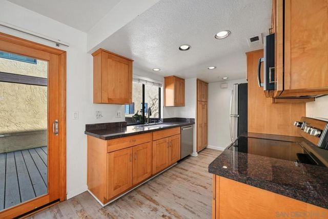 1680 N Coast Highway 101 30, Encinitas, CA 92024