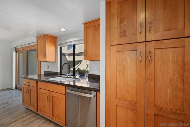 1680 N Coast Highway 101 30, Encinitas, CA 92024