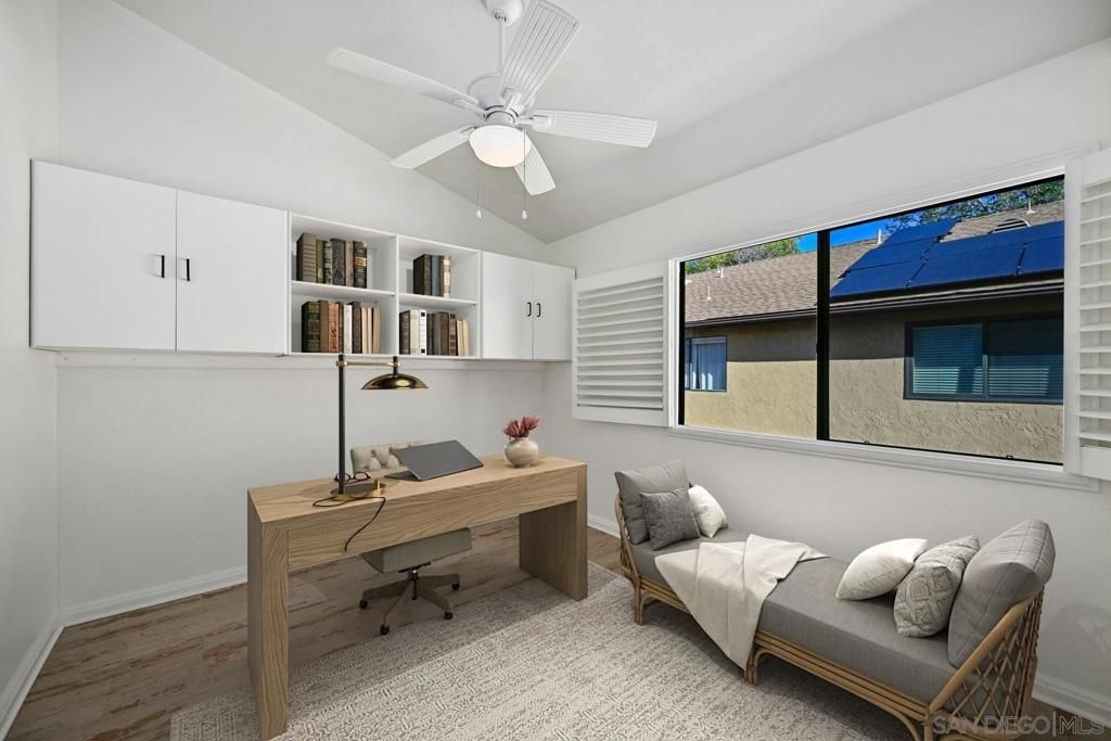 Image 28 of property listing at 1680 N Coast Highway 101 30, Encinitas, CA 92024