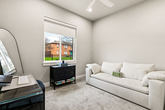 3816 Roseland Avenue B100, Dallas, TX 75204