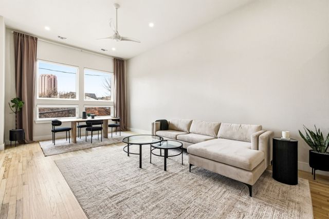 3816 Roseland Avenue B100, Dallas, TX 75204