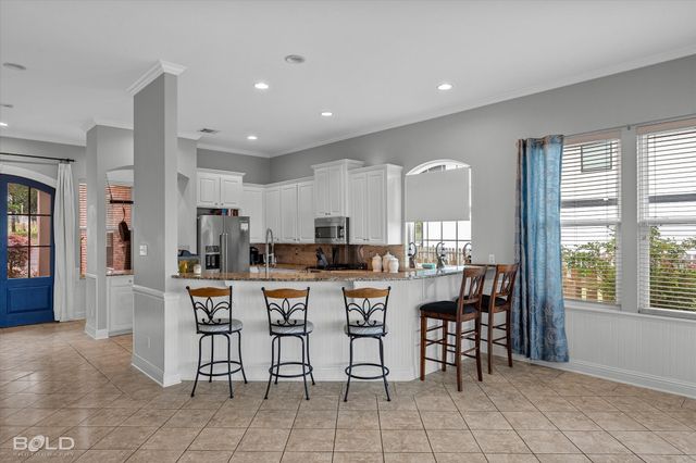 5860 S Lakeshore Drive 23, Shreveport, LA 71119