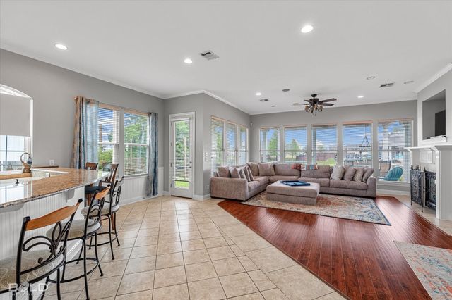 5860 S Lakeshore Drive 23, Shreveport, LA 71119