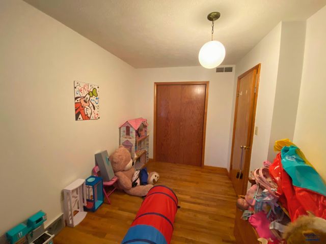 1144 SHEPHARD ST, Sturgis, SD 57785