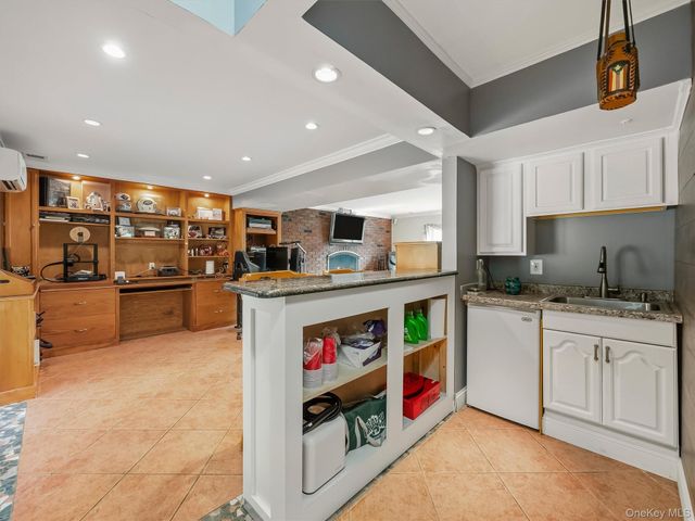 58 Regina Road, Monsey, NY 10952