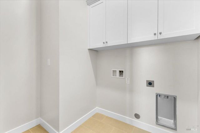 7301 Willowglen Dr, Rohnert Park, CA 94928