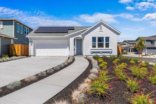 7301 Willowglen Dr, Rohnert Park, CA 94928
