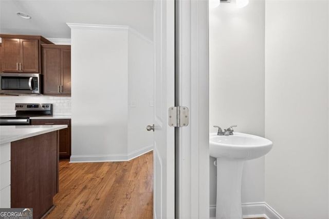 5524 Garens Way, Flowery Branch, GA 30542