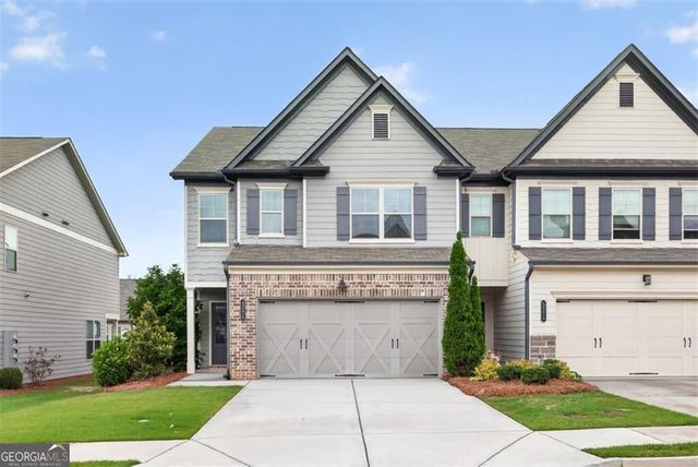 5524 Garens Way, Flowery Branch, GA 30542