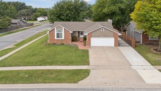 4303 N Mission, Bel Aire, KS 67226