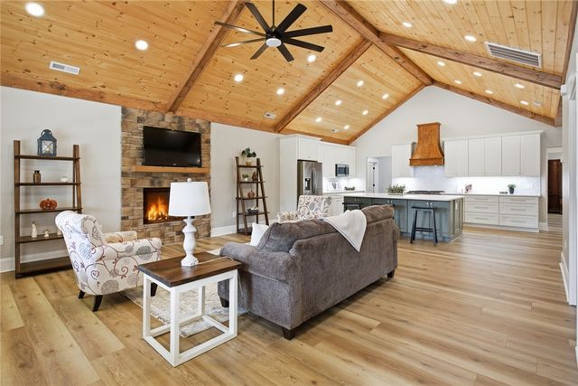 147 McAlister Road, West Union, SC 29696