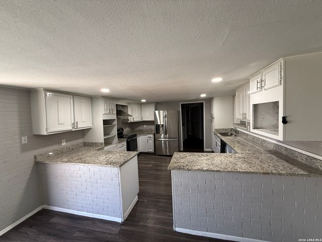 303 Avenue D, Converse, TX 78109