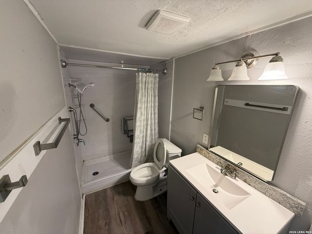 303 Avenue D, Converse, TX 78109