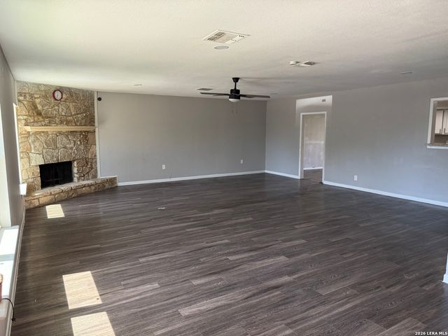 303 Avenue D, Converse, TX 78109