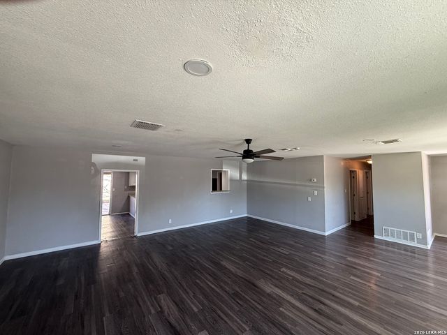 303 Avenue D, Converse, TX 78109