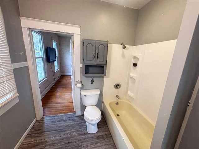 605 E Lexington Street, Richmond, MO 64085