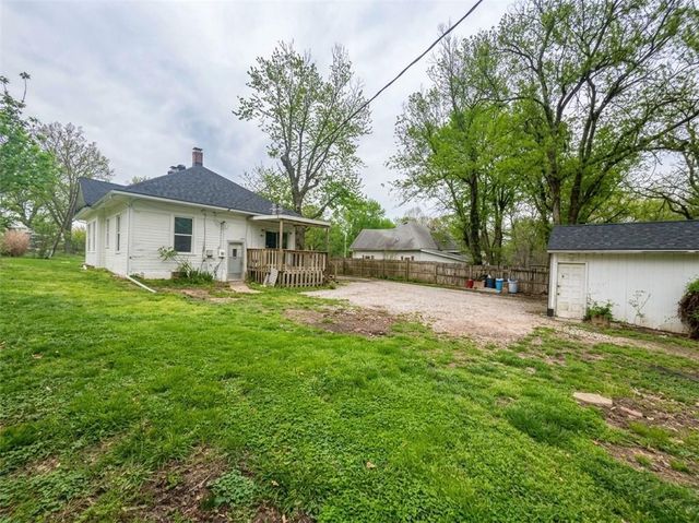605 E Lexington Street, Richmond, MO 64085