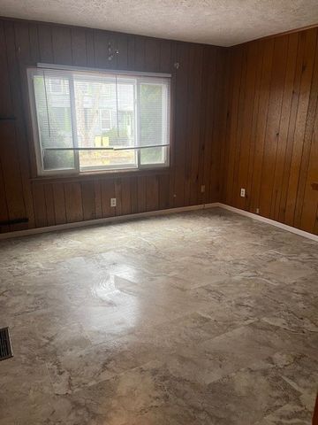 55 Hoffman Street, Elmira City, NY 14905