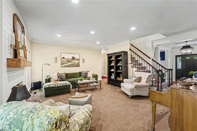 2133 Benwicke Drive, Pfafftown, NC 27040