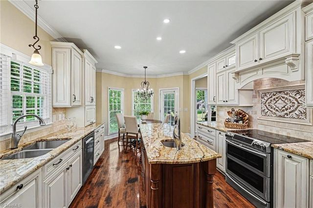 2133 Benwicke Drive, Pfafftown, NC 27040