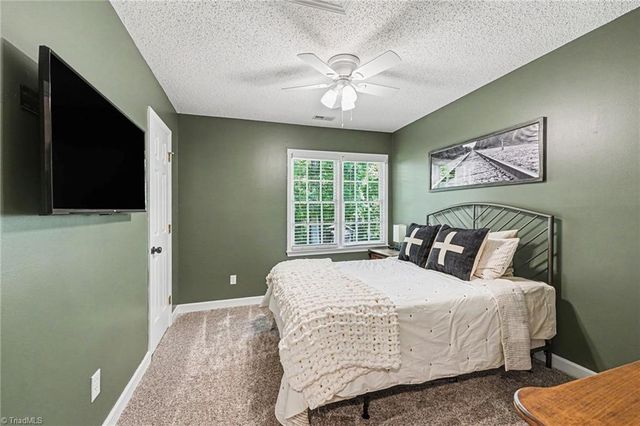2133 Benwicke Drive, Pfafftown, NC 27040