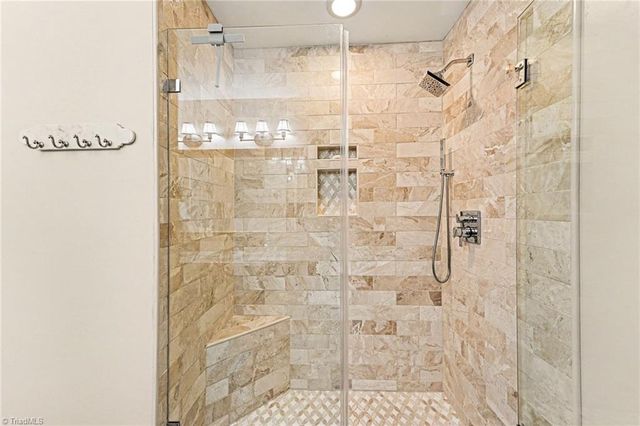 2133 Benwicke Drive, Pfafftown, NC 27040