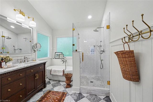 2133 Benwicke Drive, Pfafftown, NC 27040
