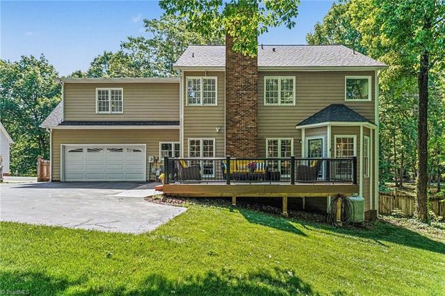 2133 Benwicke Drive, Pfafftown, NC 27040