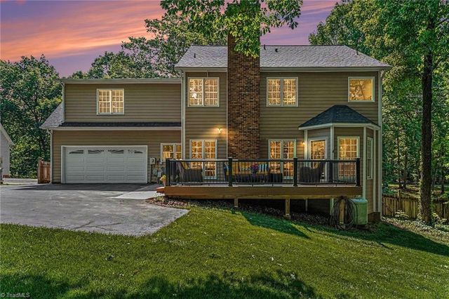 2133 Benwicke Drive, Pfafftown, NC 27040