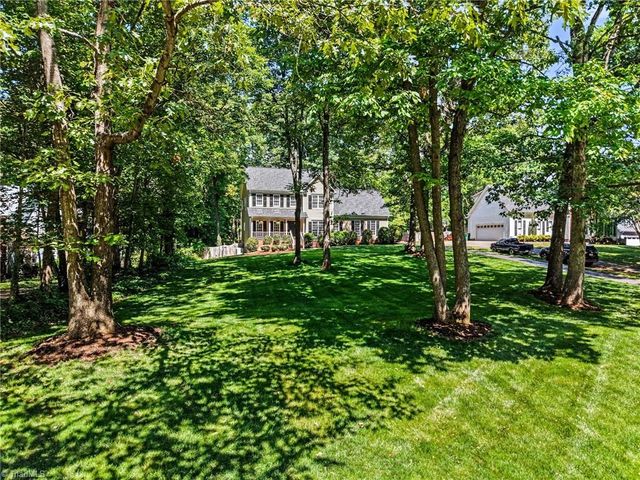 2133 Benwicke Drive, Pfafftown, NC 27040