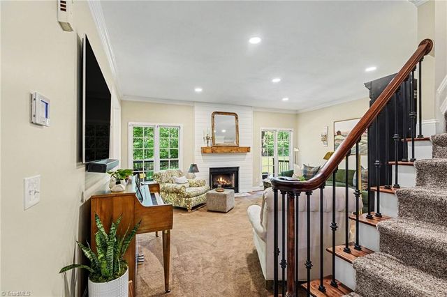 2133 Benwicke Drive, Pfafftown, NC 27040