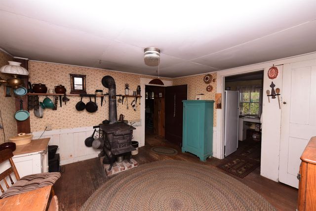 211 High Street, Albany, NH 03818