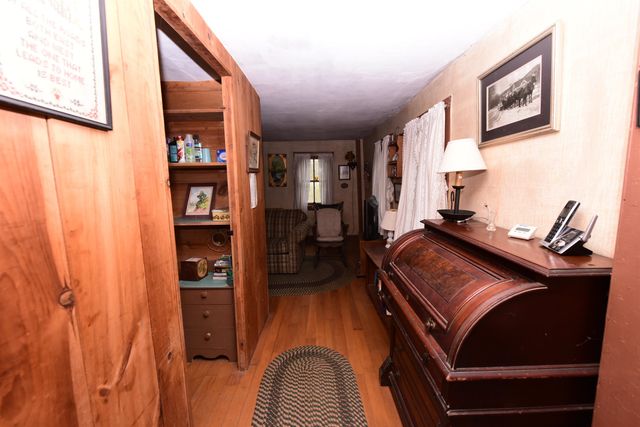 211 High Street, Albany, NH 03818