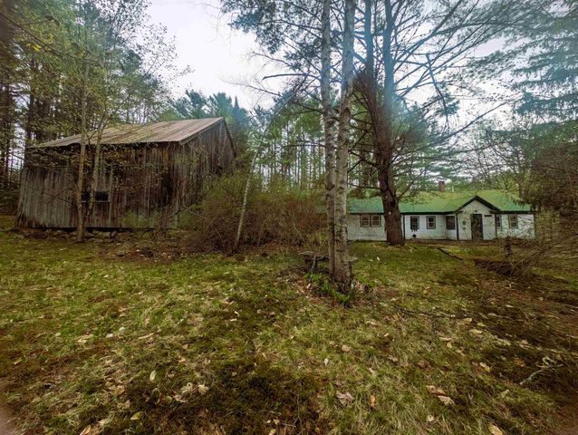 211 High Street, Albany, NH 03818