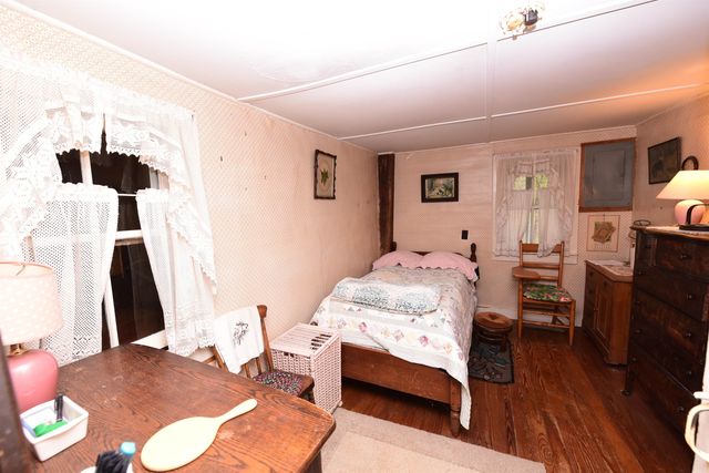 211 High Street, Albany, NH 03818
