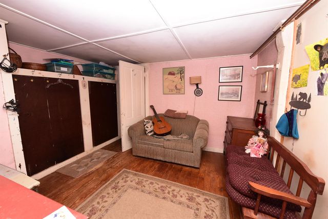 211 High Street, Albany, NH 03818