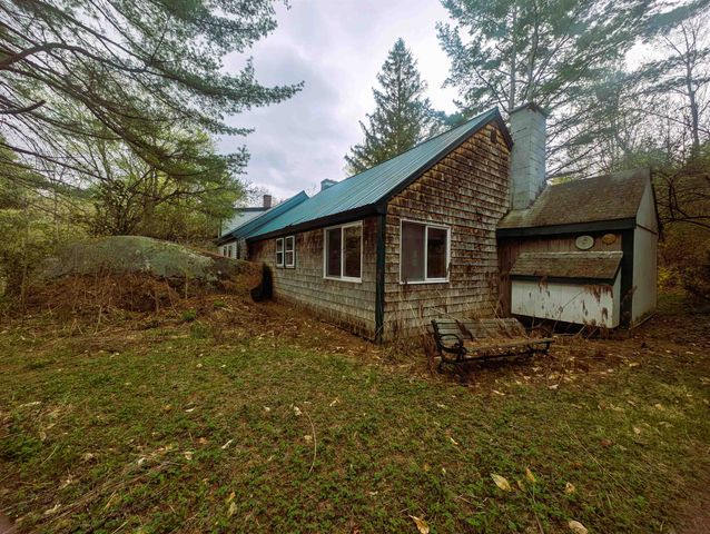 211 High Street, Albany, NH 03818