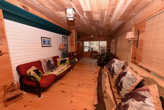211 High Street, Albany, NH 03818