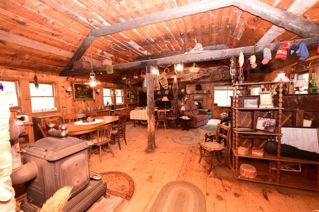 211 High Street, Albany, NH 03818