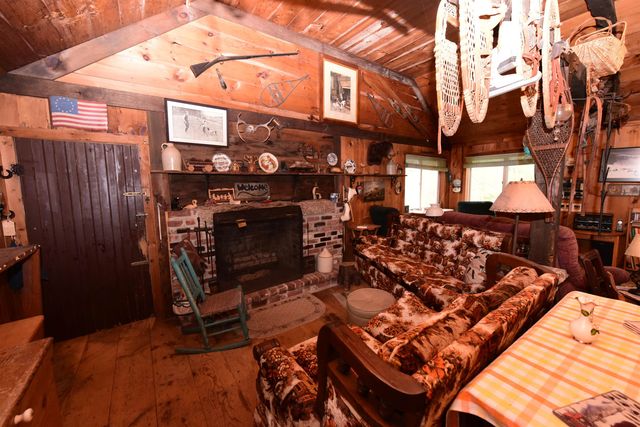 211 High Street, Albany, NH 03818
