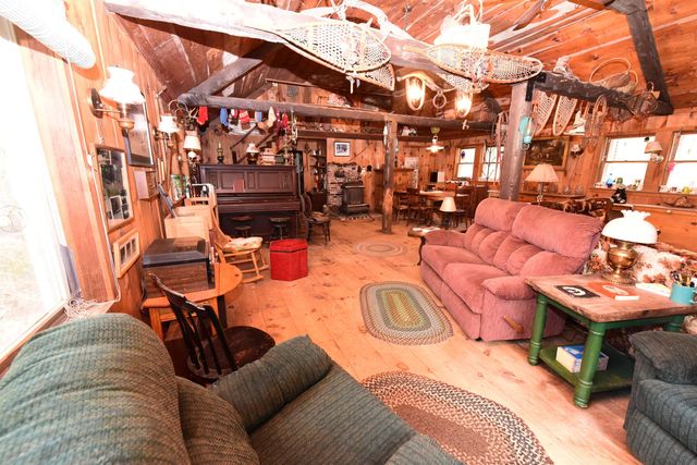 211 High Street, Albany, NH 03818