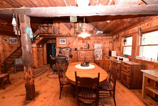 211 High Street, Albany, NH 03818