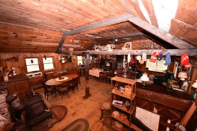 211 High Street, Albany, NH 03818