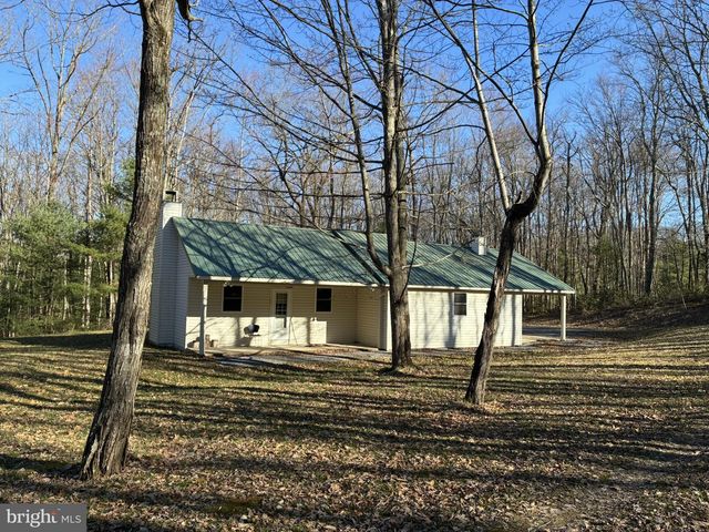 807 SAND SPRINGS RD, Beech Creek, PA 16822